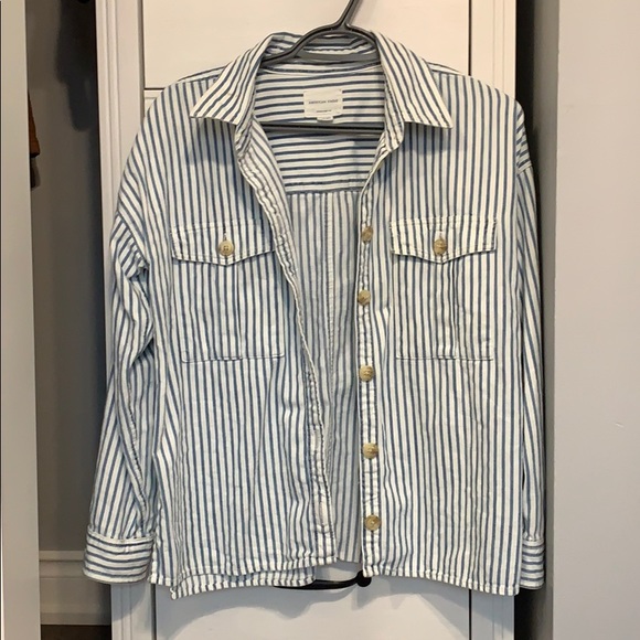 Button up shirt - Picture 1 of 4